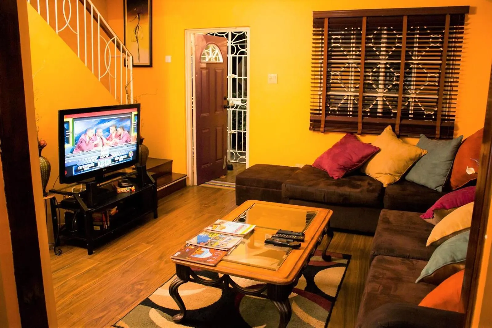 Apartment Stadium Gardens Kingston